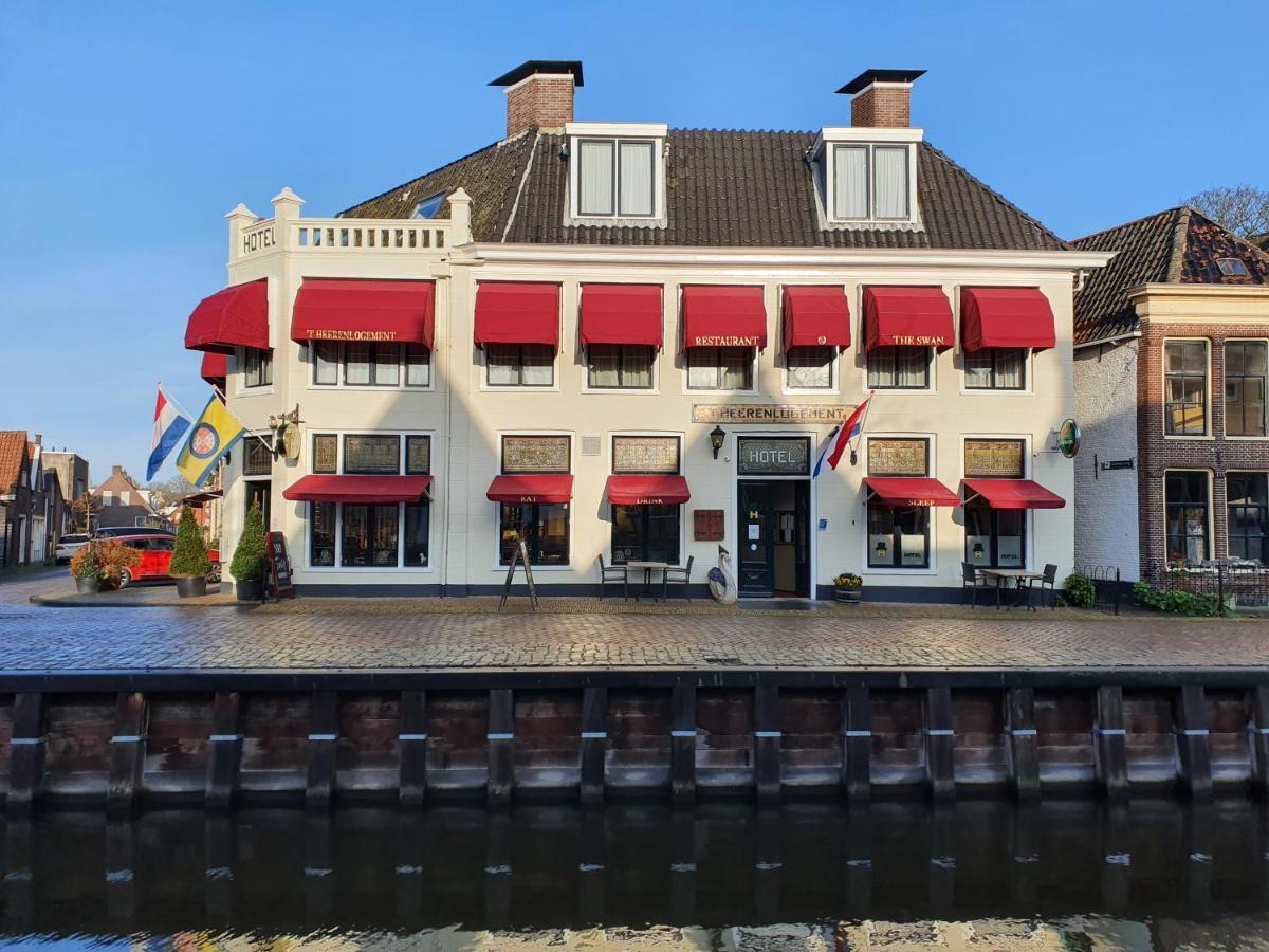 Hotel Restaurant 'T Heerenlogement Harlingen Bagian luar foto