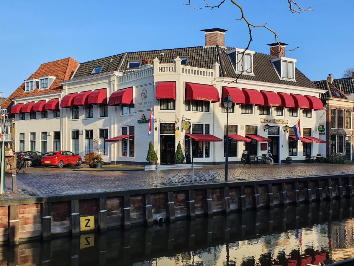 Hotel Restaurant 'T Heerenlogement Harlingen Bagian luar foto