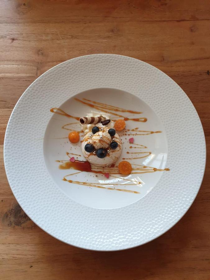 Hotel Restaurant 'T Heerenlogement Harlingen Bagian luar foto