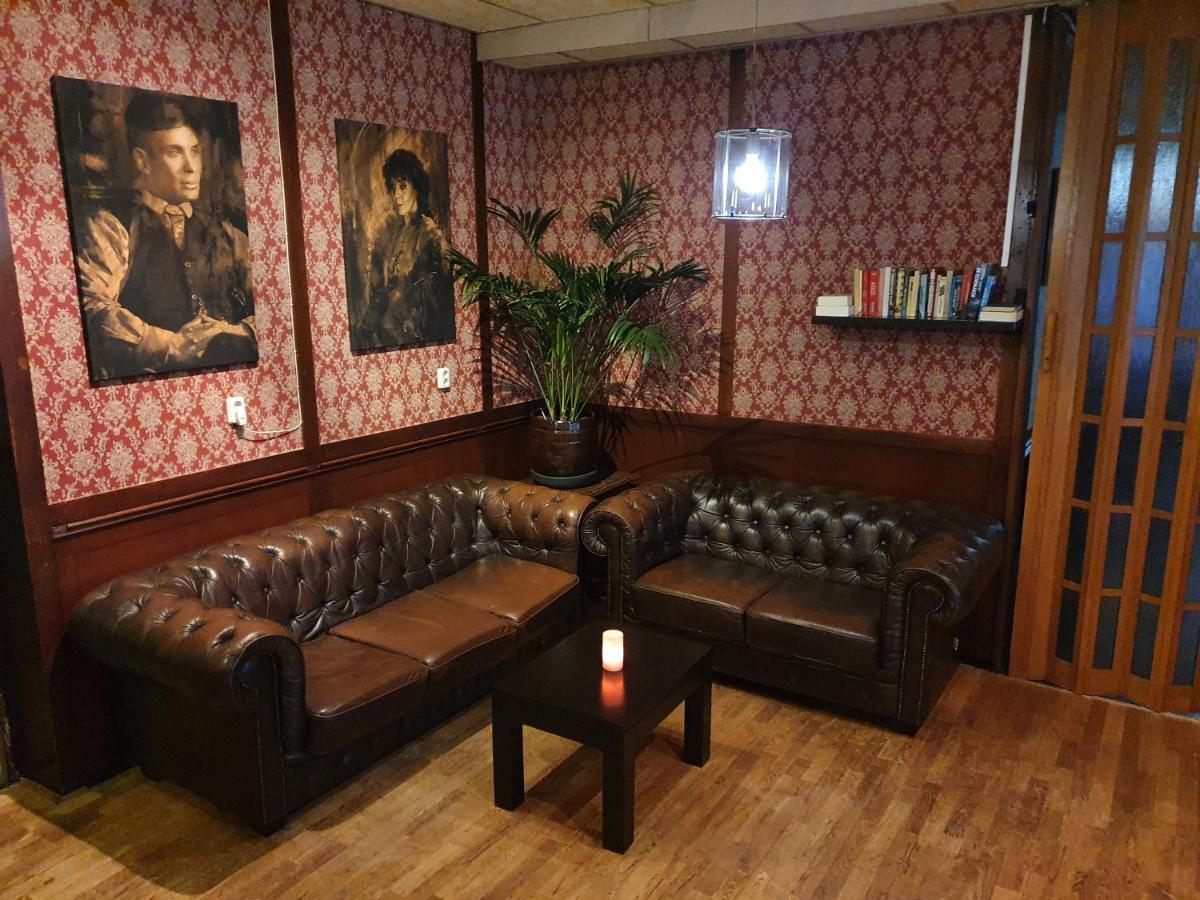 Hotel Restaurant 'T Heerenlogement Harlingen Bagian luar foto