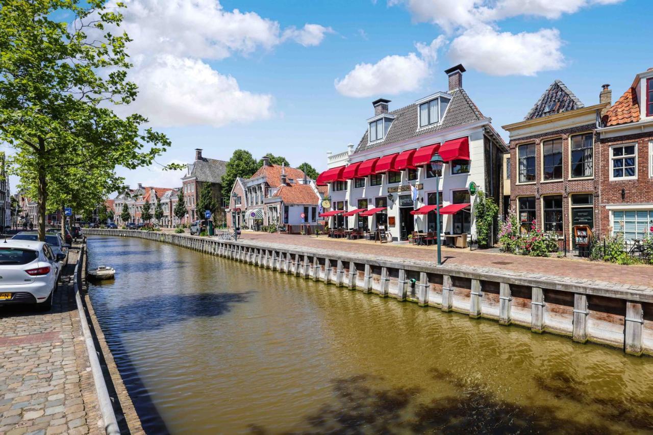 Hotel Restaurant 'T Heerenlogement Harlingen Bagian luar foto