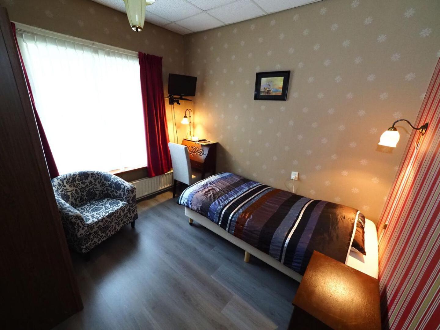 Hotel Restaurant 'T Heerenlogement Harlingen Bagian luar foto