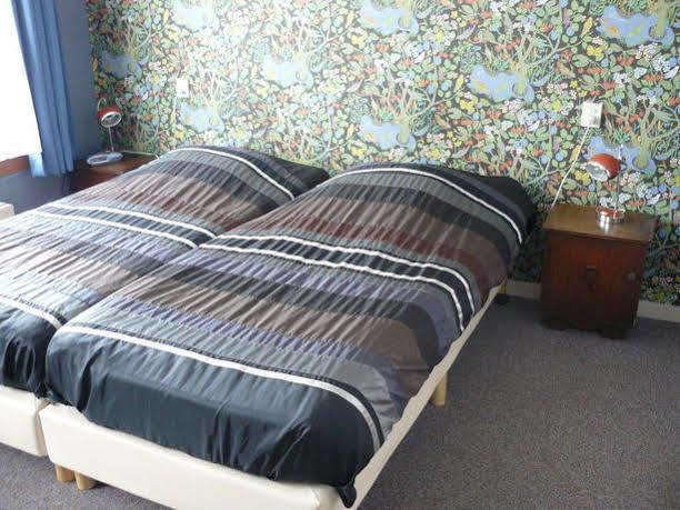 Hotel Restaurant 'T Heerenlogement Harlingen Bagian luar foto