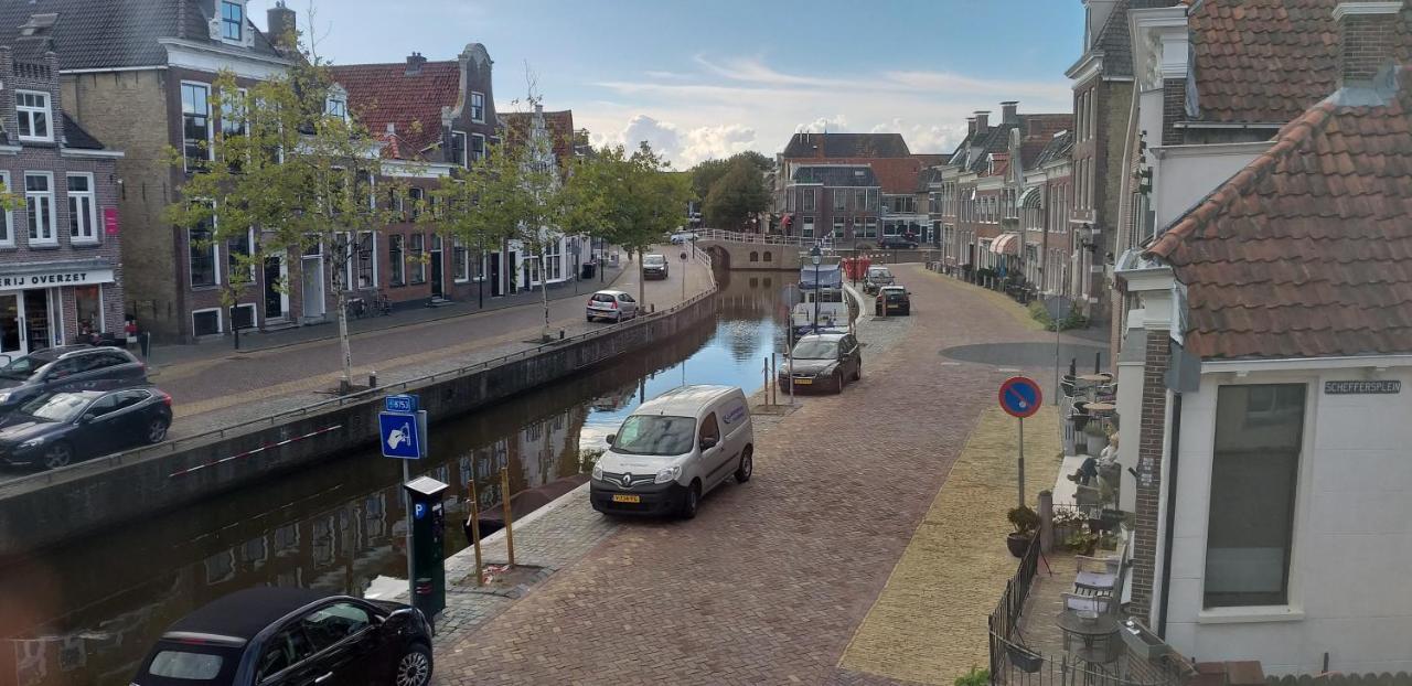 Hotel Restaurant 'T Heerenlogement Harlingen Bagian luar foto