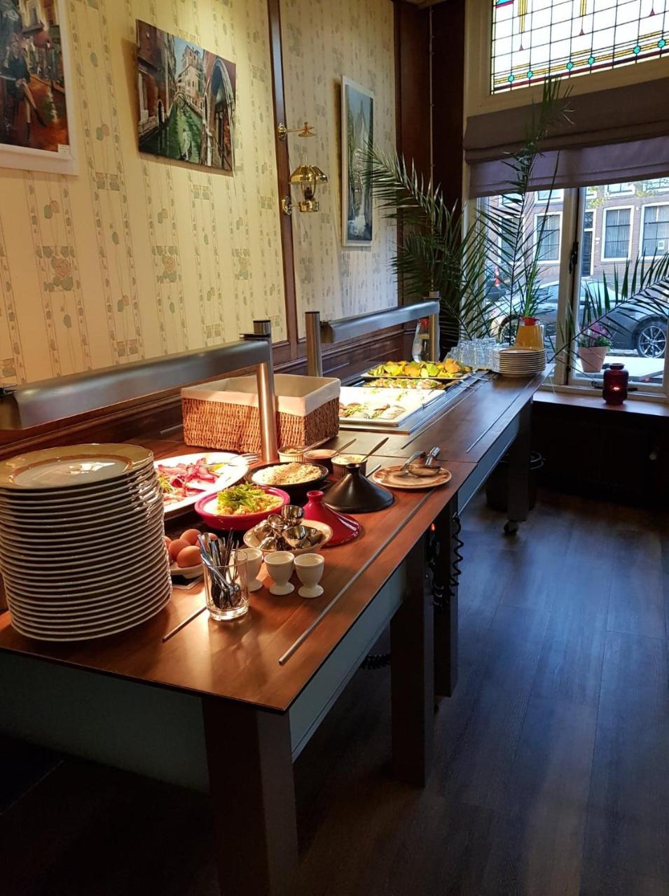 Hotel Restaurant 'T Heerenlogement Harlingen Bagian luar foto