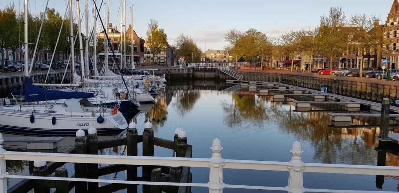 Hotel Restaurant 'T Heerenlogement Harlingen Bagian luar foto